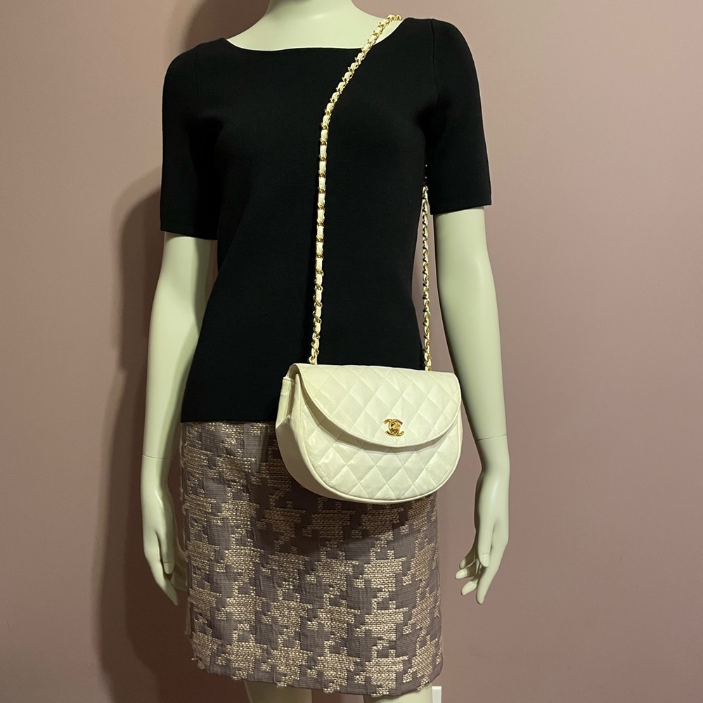 Vintage authentic quilted Chanel Bag